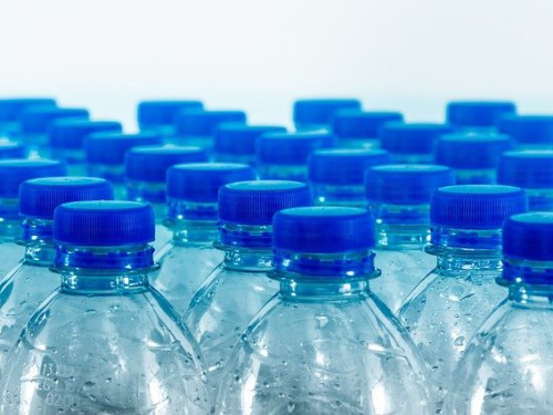 Plastic bottles. Source Willfried Wende from Pixabay